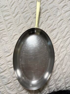 Paul Revere Stainless Steel Oval Serving Fish Pan with Gold Handle - Silver